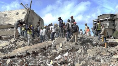 rescatistas tras el terremoto en Venezuela