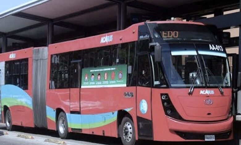 Acabús vuelve a cerrar estaciones en Acapulco por un conflicto de pagos a seguridad privada y deja otra vez a usuarios sin transporte público.