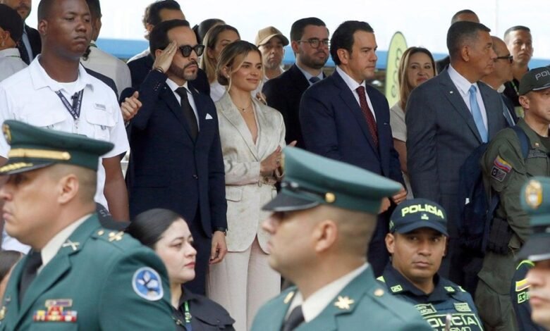 Abelardo de la Espriella asumió la Presidencia de Colombia y anunció mano dura contra el narcotráfico, grupos armados y cultivos de coca.