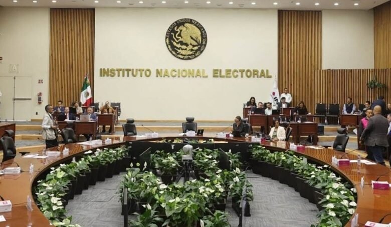 El INE proyecta más de 10 mil 842 millones de pesos para partidos y candidaturas independientes durante el año electoral 2027.